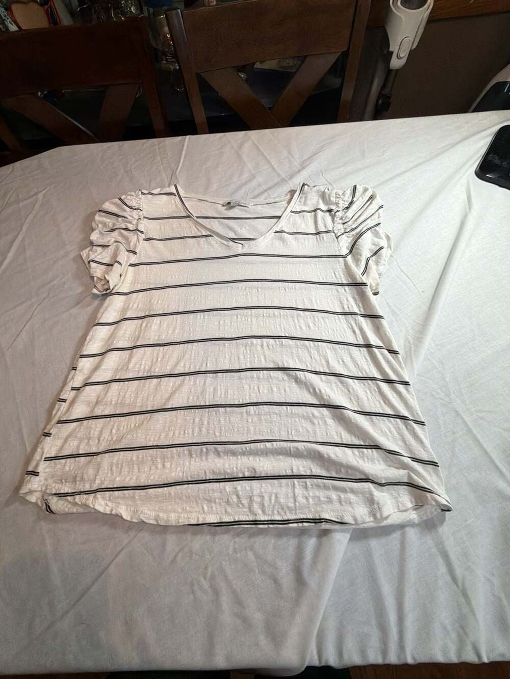 Open Envelope Los Angeles Striped V-Neck Puff Sleeve Top Size L
